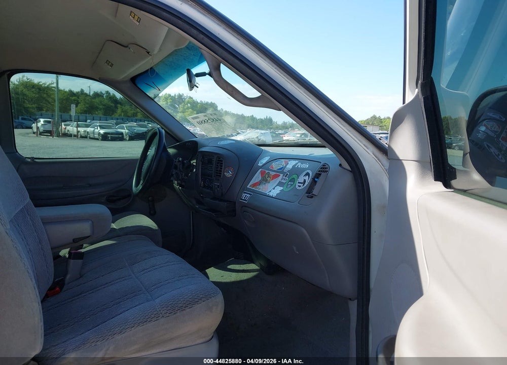 1998 FORD F-150 STANDARD/XL/XLT VIN: 1FTZX1720WNB24071