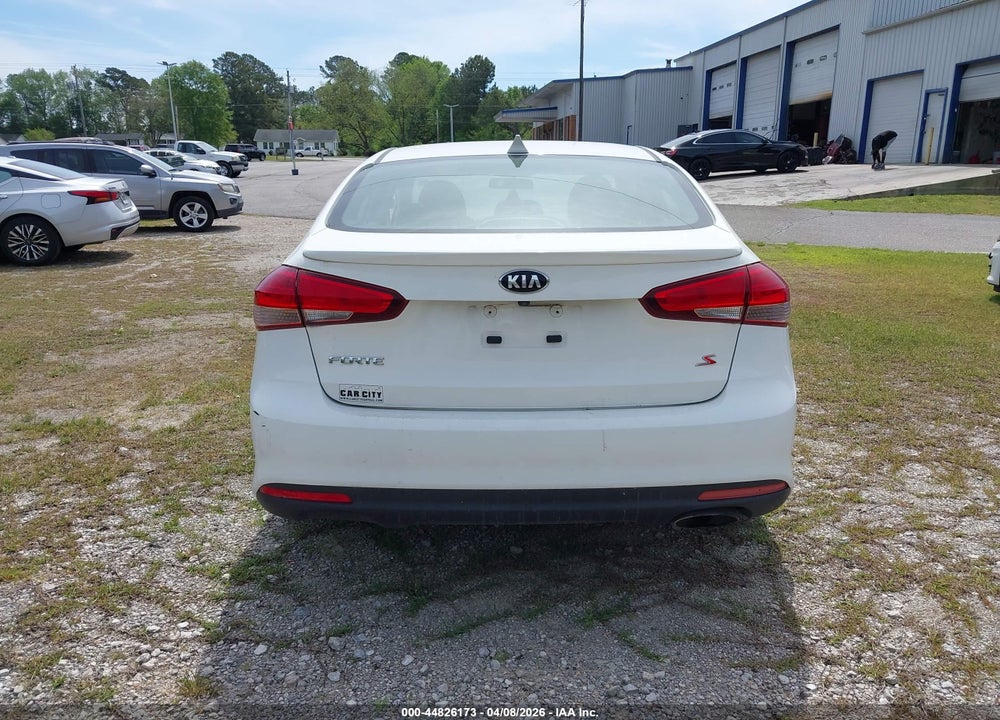 2018 KIA FORTE S VIN: 3KPFL4A7XJE189284