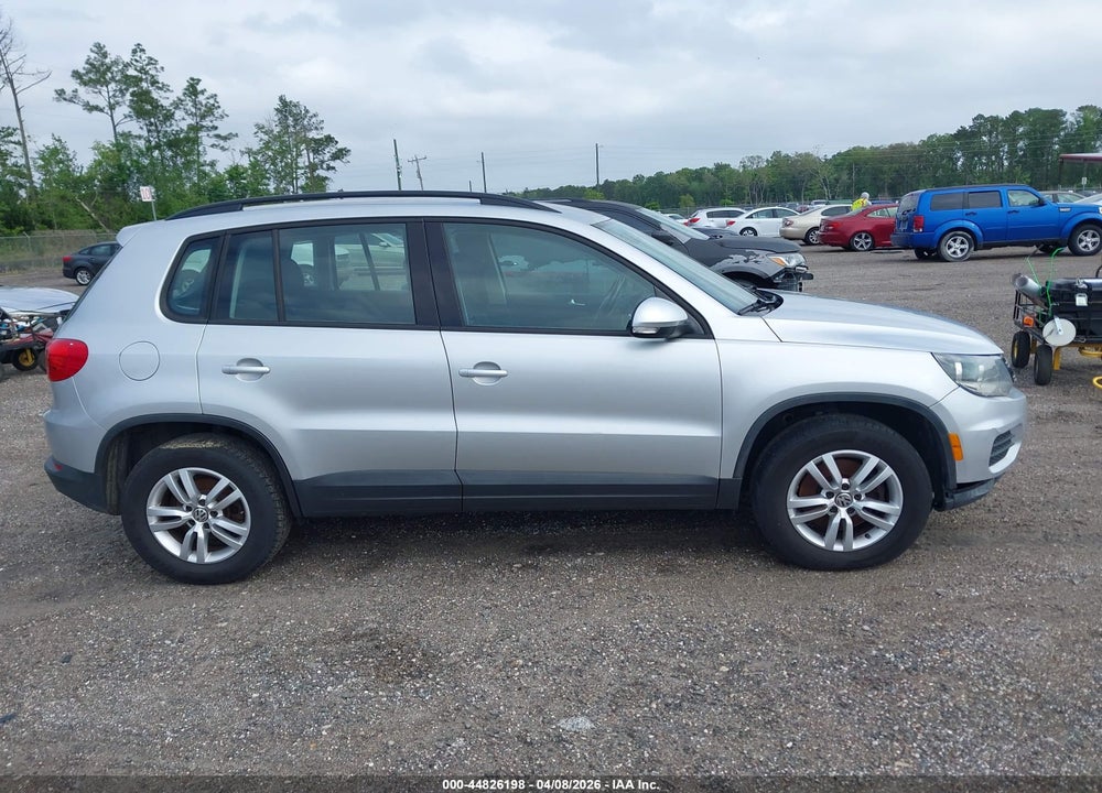 2015 VOLKSWAGEN TIGUAN S VIN: WVGAV7AX0FW547202