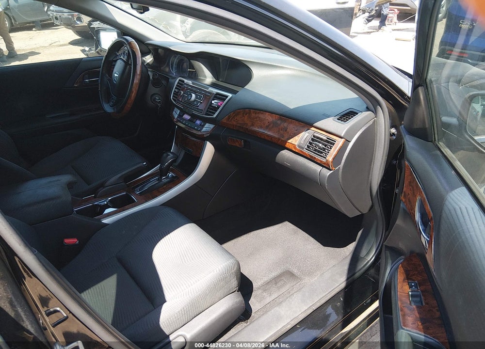 2014 HONDA ACCORD LX VIN: 1HGCR2F31EA269448