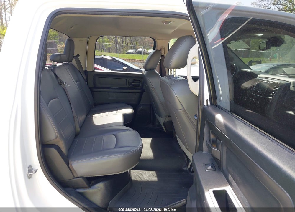 2019 RAM 1500 CLASSIC TRADESMAN  4X4 5'7 BOX VIN: 1C6RR7KT6KS729227
