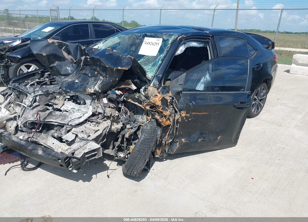 2017 TOYOTA COROLLA SE VIN: 5YFBURHEXHP692593