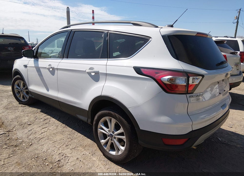 2018 FORD ESCAPE SE VIN: 1FMCU9GD4JUA61811
