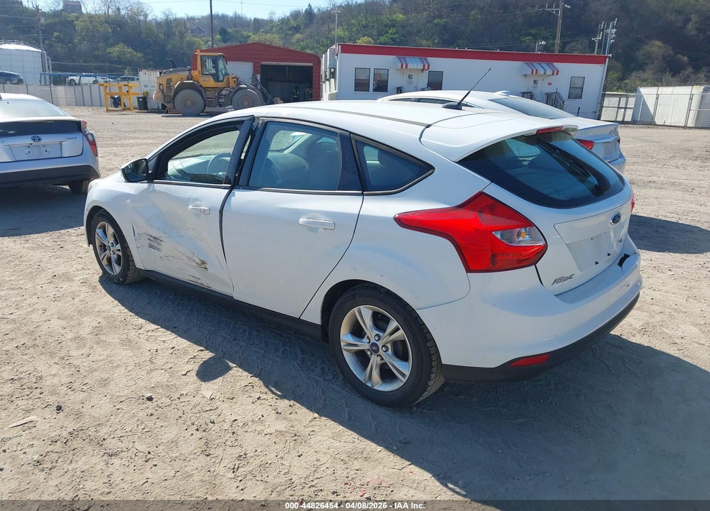 2014 FORD FOCUS SE VIN: 1FADP3K21EL245091