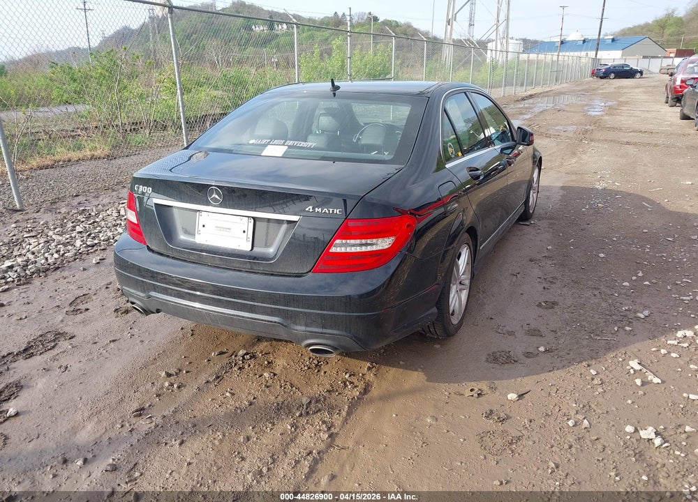 2012 MERCEDES-BENZ C 300 SPORT 4MATIC VIN: WDDGF8BB5CR238720