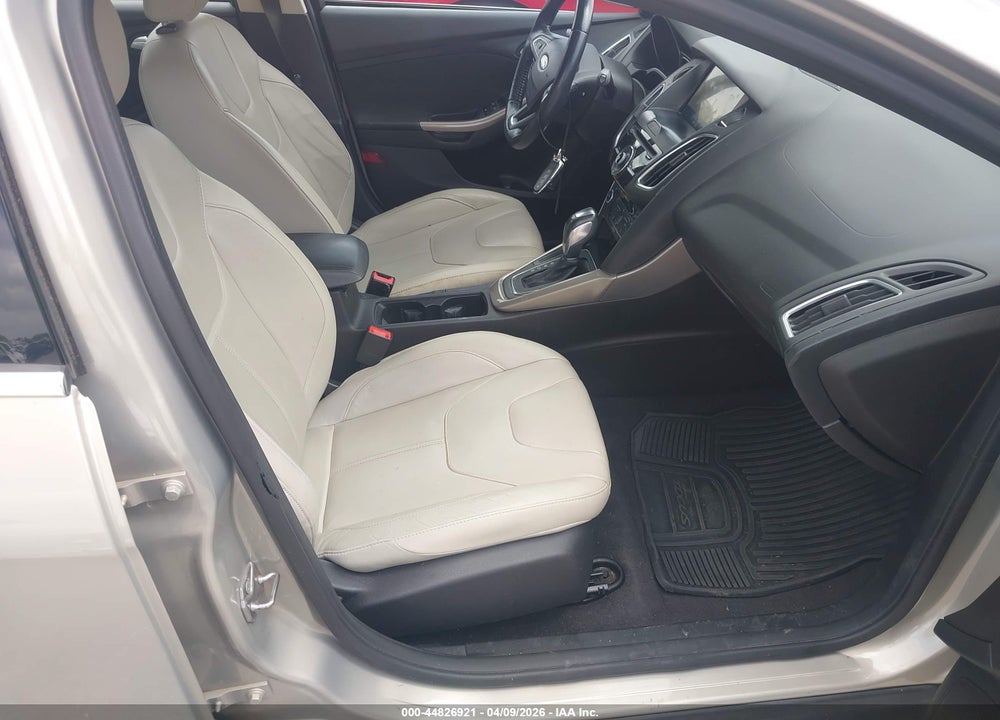 2016 FORD FOCUS TITANIUM VIN: 1FADP3N28GL255857