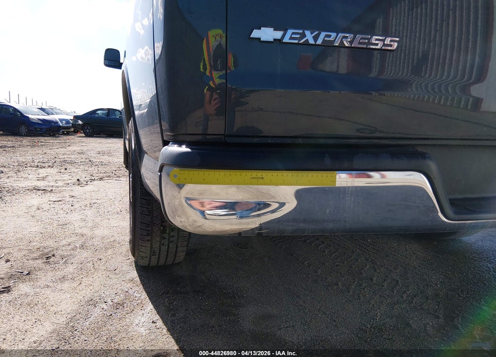2017 CHEVROLET EXPRESS 3500 LT VIN: 1GAZGPFG1H1274225