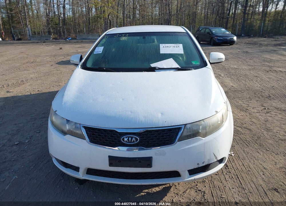 2011 KIA FORTE EX VIN: KNAFU4A25B5395110