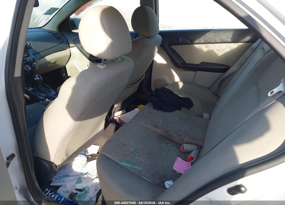 2011 KIA FORTE EX VIN: KNAFU4A25B5395110