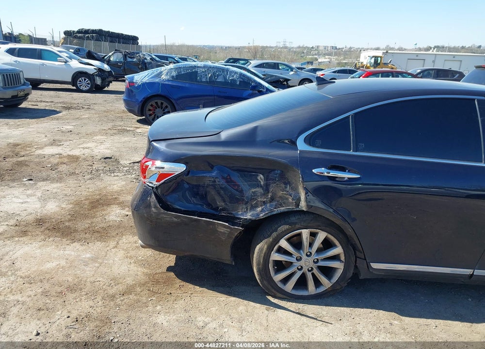 2010 LEXUS ES 350 VIN: JTHBK1EG6A2363213