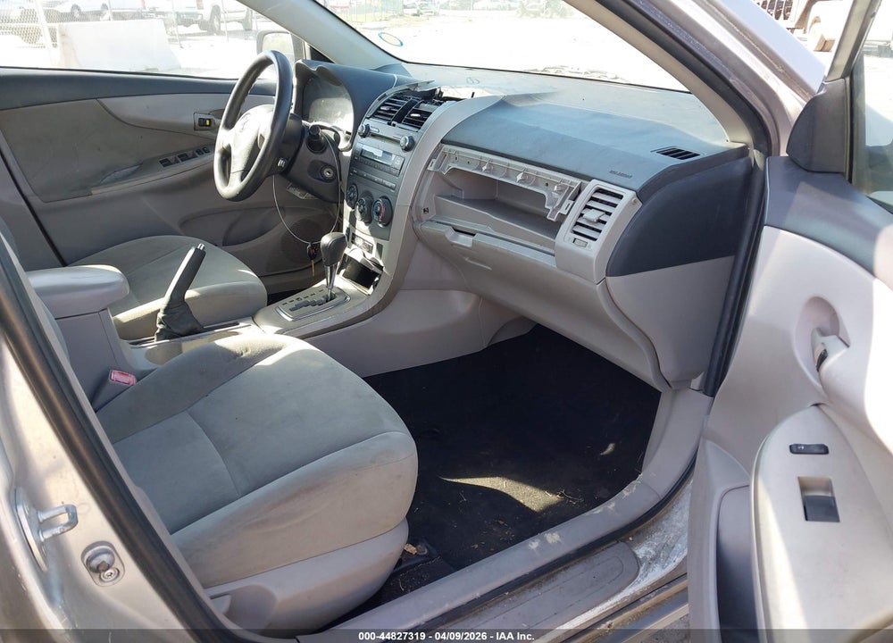 2011 TOYOTA COROLLA LE VIN: 2T1BU4EE4BC579589