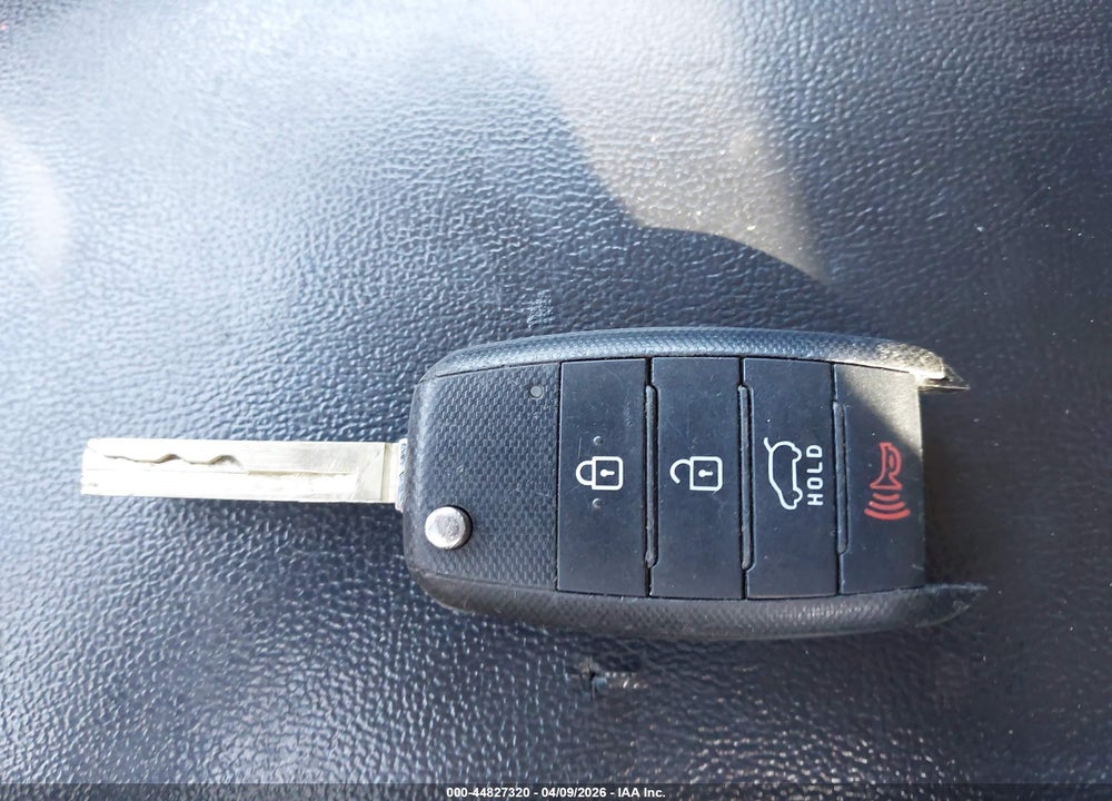 2017 KIA SORENTO 2.4L LX VIN: 5XYPG4A30HG244988