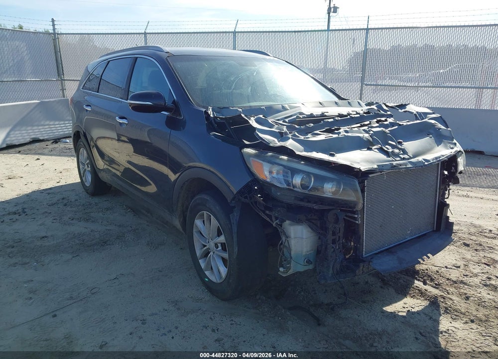 2017 KIA SORENTO 2.4L LX VIN: 5XYPG4A30HG244988