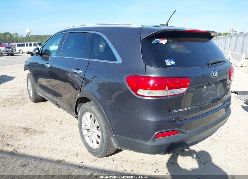 2017 KIA SORENTO 2.4L LX VIN: 5XYPG4A30HG244988