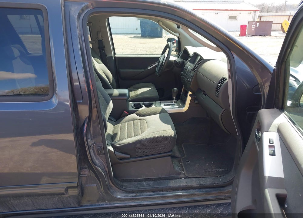 2010 NISSAN PATHFINDER SE VIN: 5N1AR1NB3AC627524