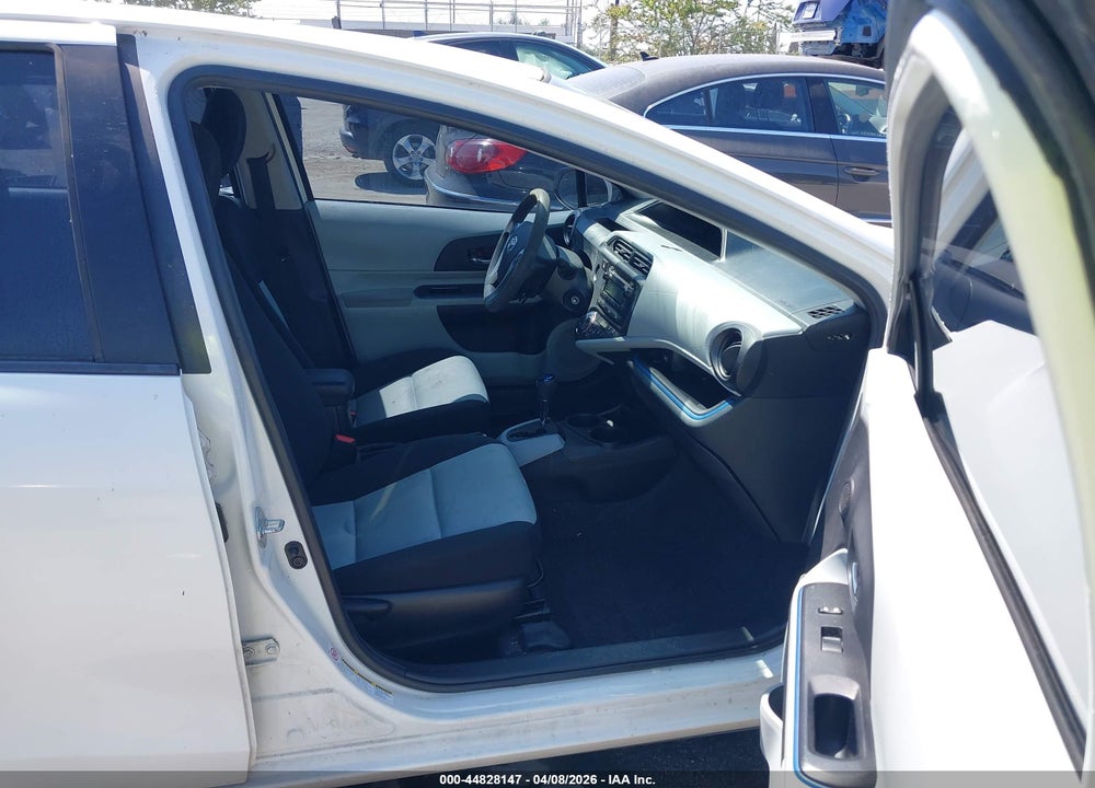 2012 TOYOTA PRIUS C TWO VIN: JTDKDTB33C1513148