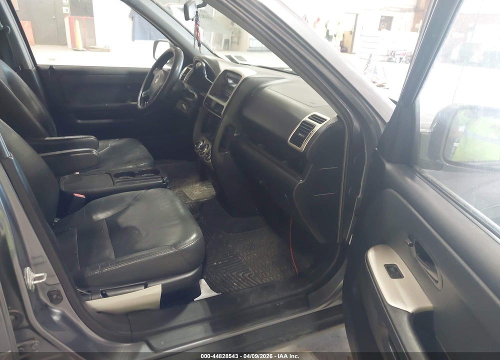 2005 HONDA CR-V SE VIN: JHLRD78945C004150
