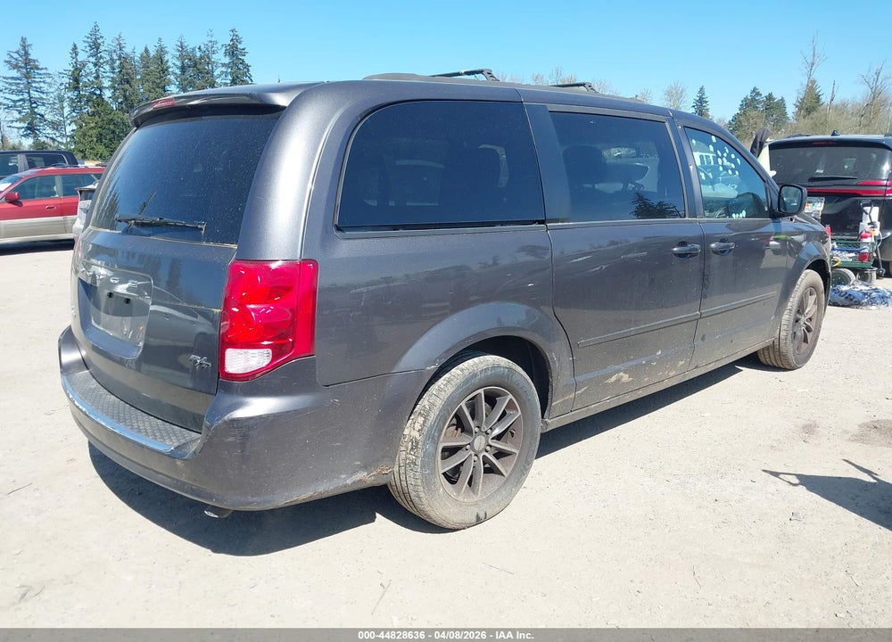 2015 DODGE GRAND CARAVAN R/T VIN: 2C4RDGEG3FR511873