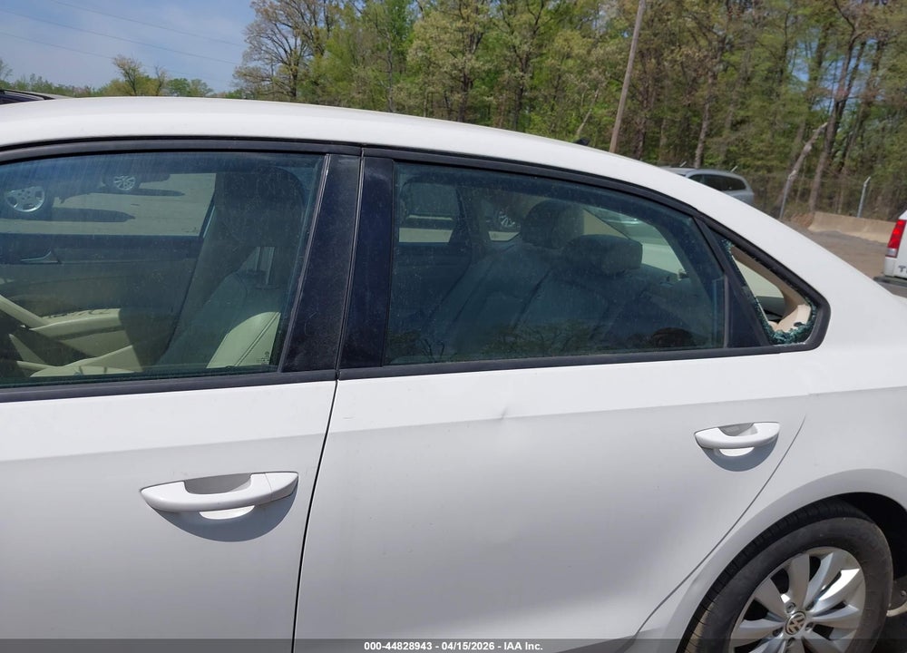 2015 VOLKSWAGEN PASSAT 1.8T WOLFSBURG EDITION VIN: 1VWAT7A32FC067765