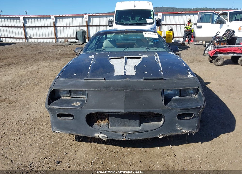 1982 CHEVROLET CAMARO VIN: 1G1AP87H9CL171061