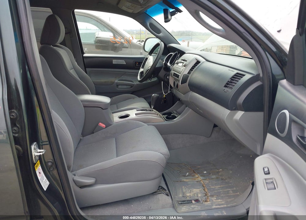 2011 TOYOTA TACOMA BASE V6 VIN: 3TMLU4EN0BM065881