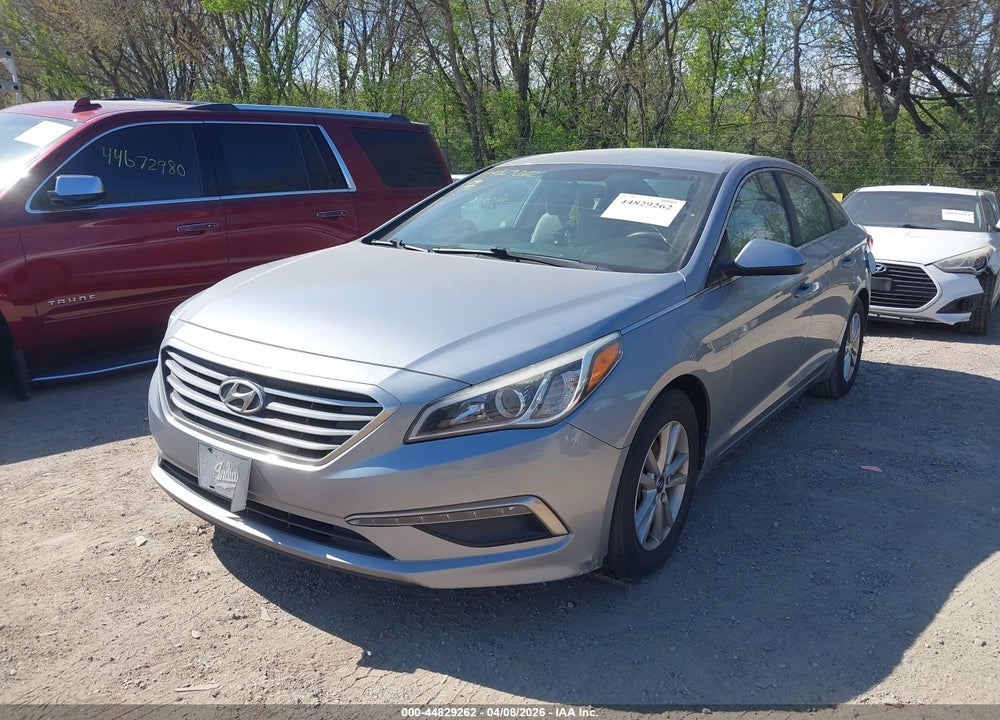 2015 HYUNDAI SONATA SE VIN: 5NPE24AF8FH081948