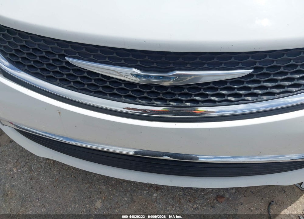 2015 CHRYSLER 200 LIMITED VIN: 1C3CCCAB7FN743132