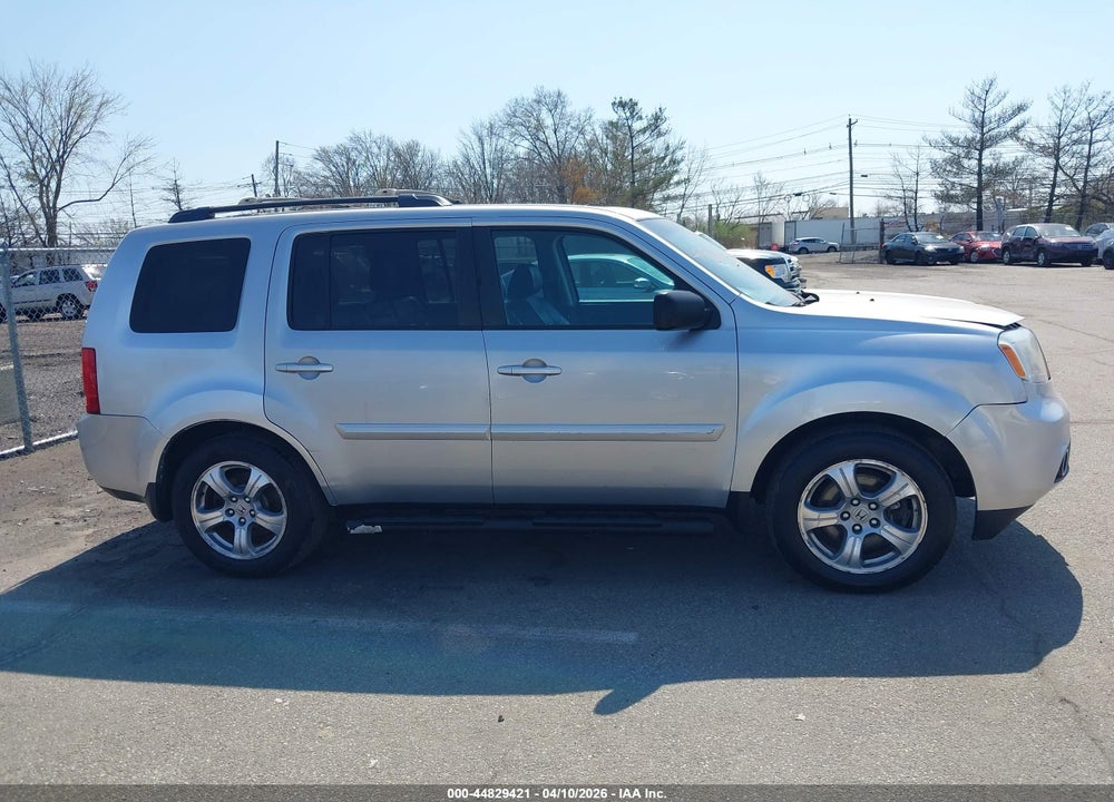 2015 HONDA PILOT EX-L VIN: 5FNYF4H57FB062689