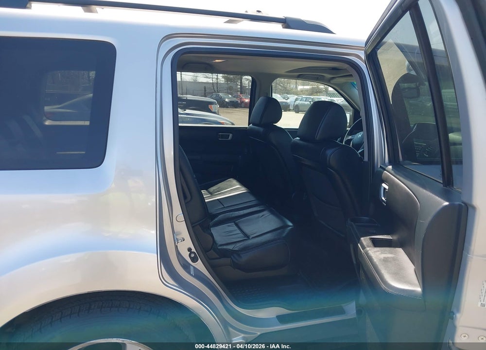 2015 HONDA PILOT EX-L VIN: 5FNYF4H57FB062689