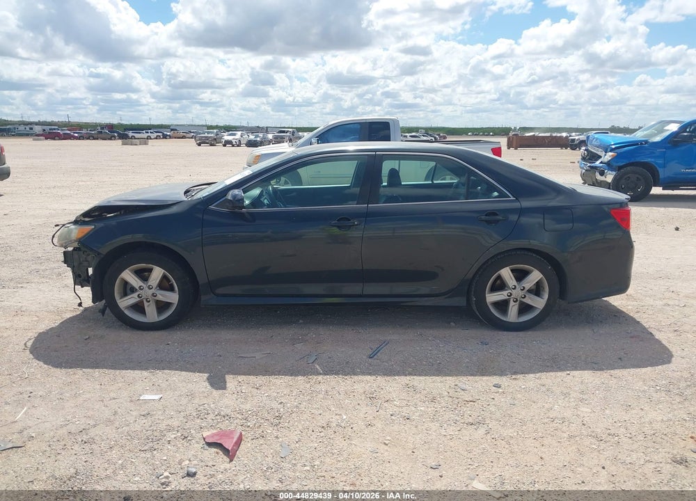 2014 TOYOTA CAMRY SE VIN: 4T1BF1FK5EU384553