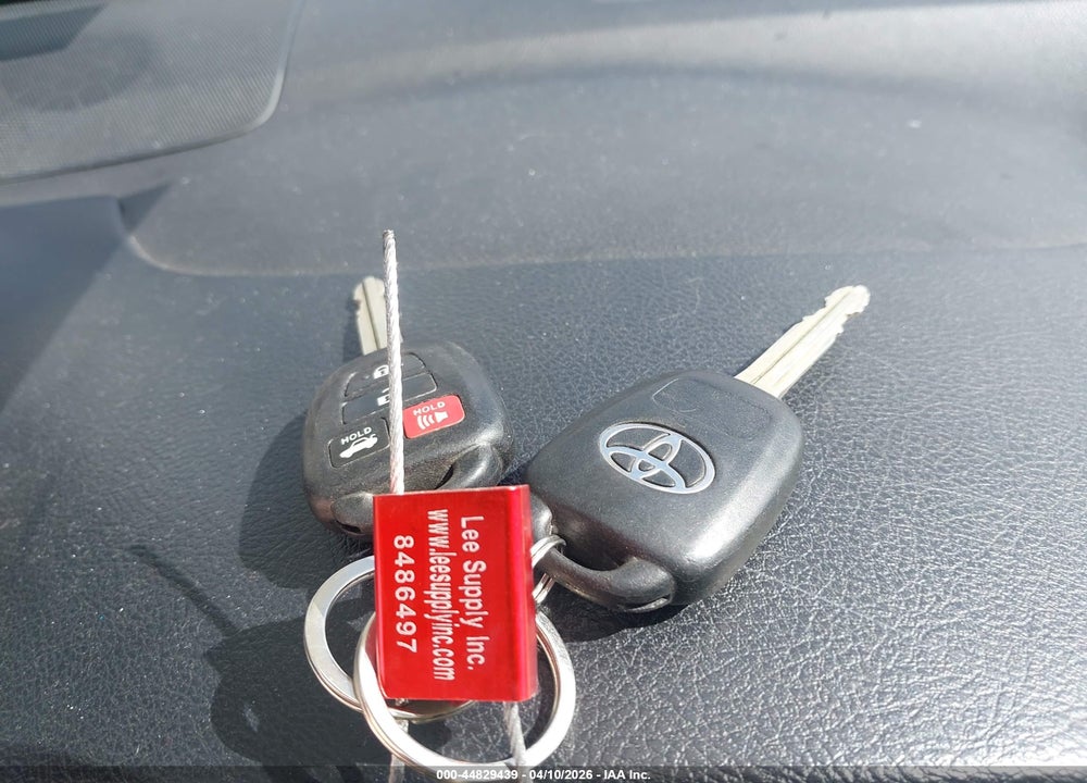 2014 TOYOTA CAMRY SE VIN: 4T1BF1FK5EU384553
