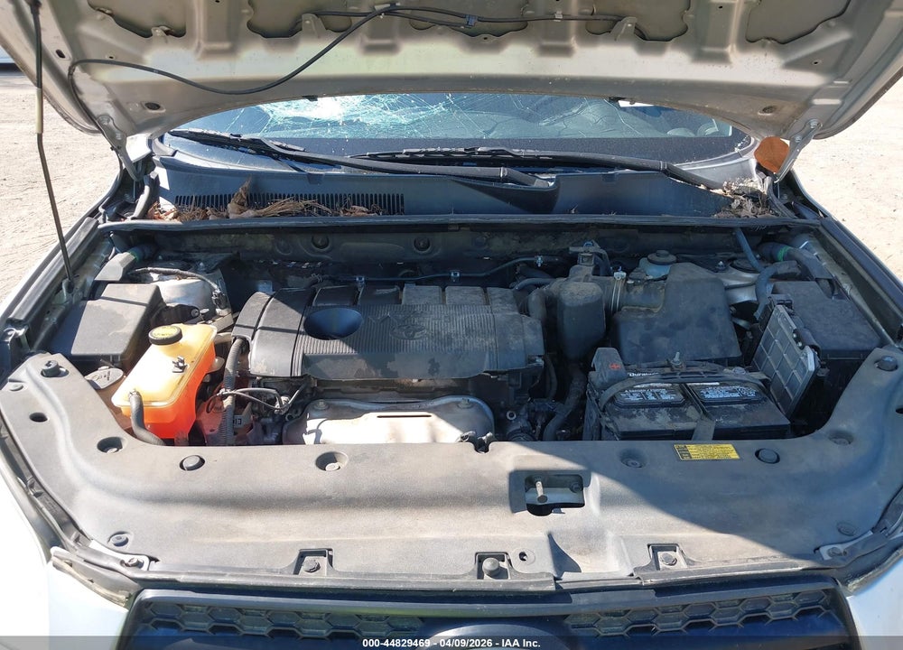 2011 TOYOTA RAV4 VIN: 2T3ZF4DV8BW080522