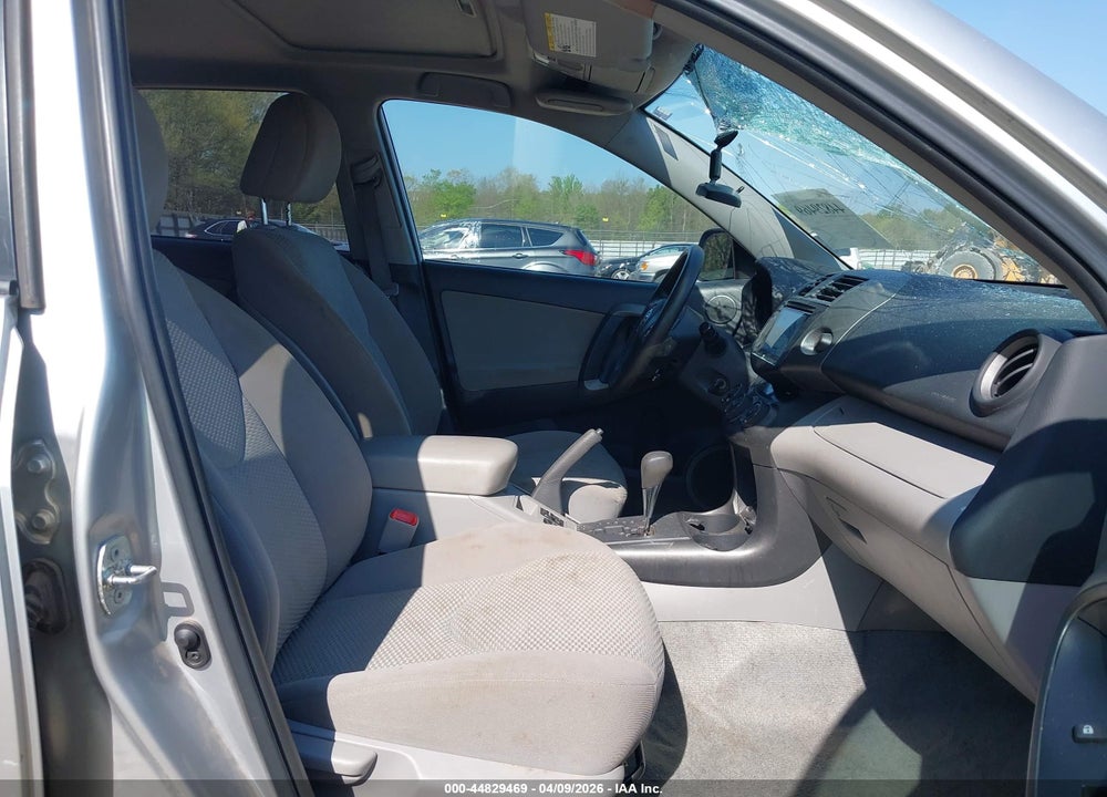 2011 TOYOTA RAV4 VIN: 2T3ZF4DV8BW080522