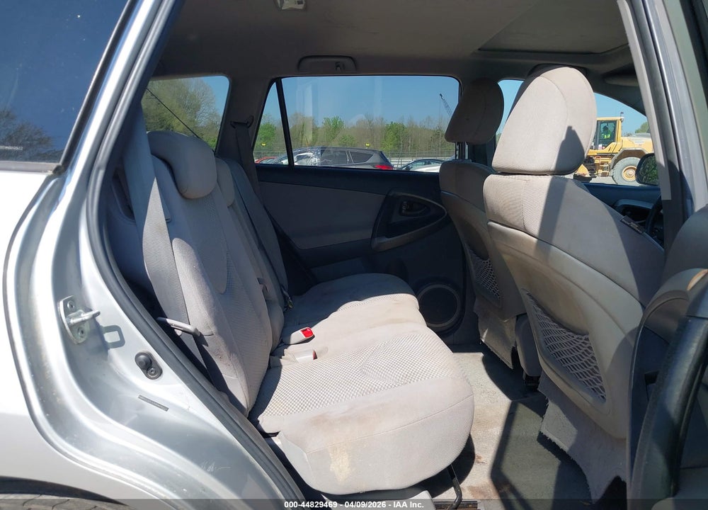 2011 TOYOTA RAV4 VIN: 2T3ZF4DV8BW080522