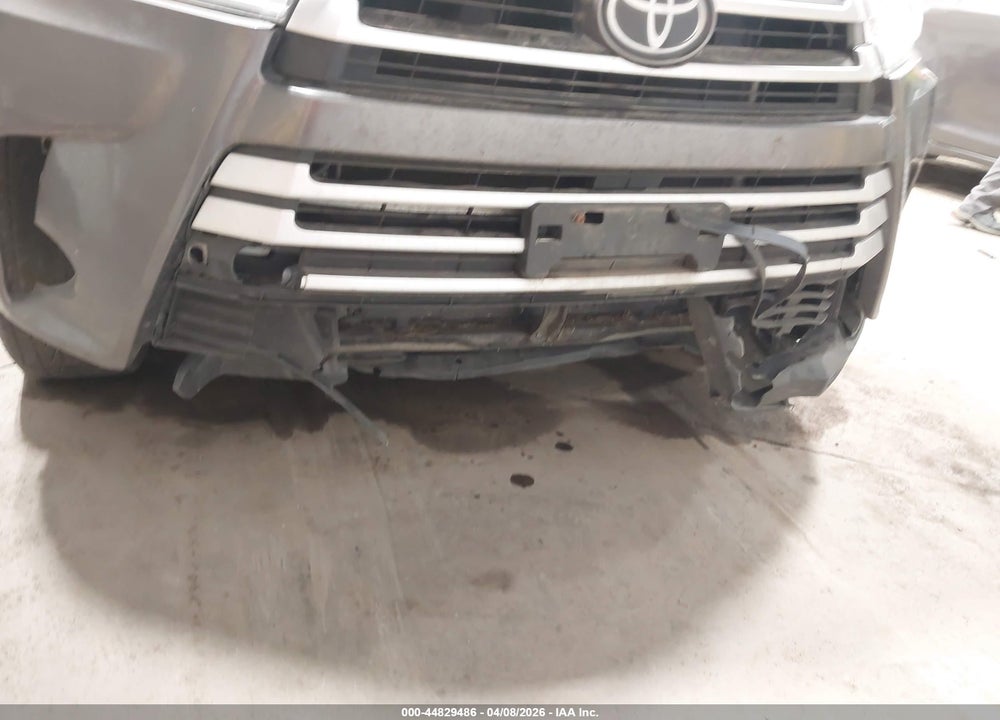 2019 TOYOTA HIGHLANDER VIN: 5TDZZRFH8KS332007