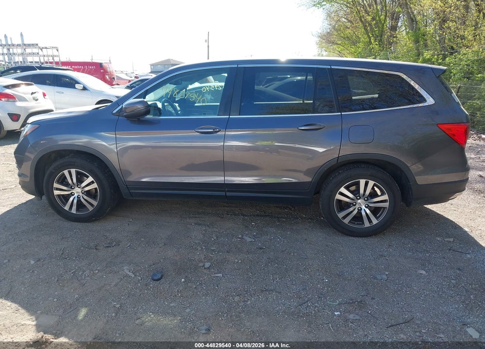 2017 HONDA PILOT EX-L VIN: 5FNYF6H53HB046469