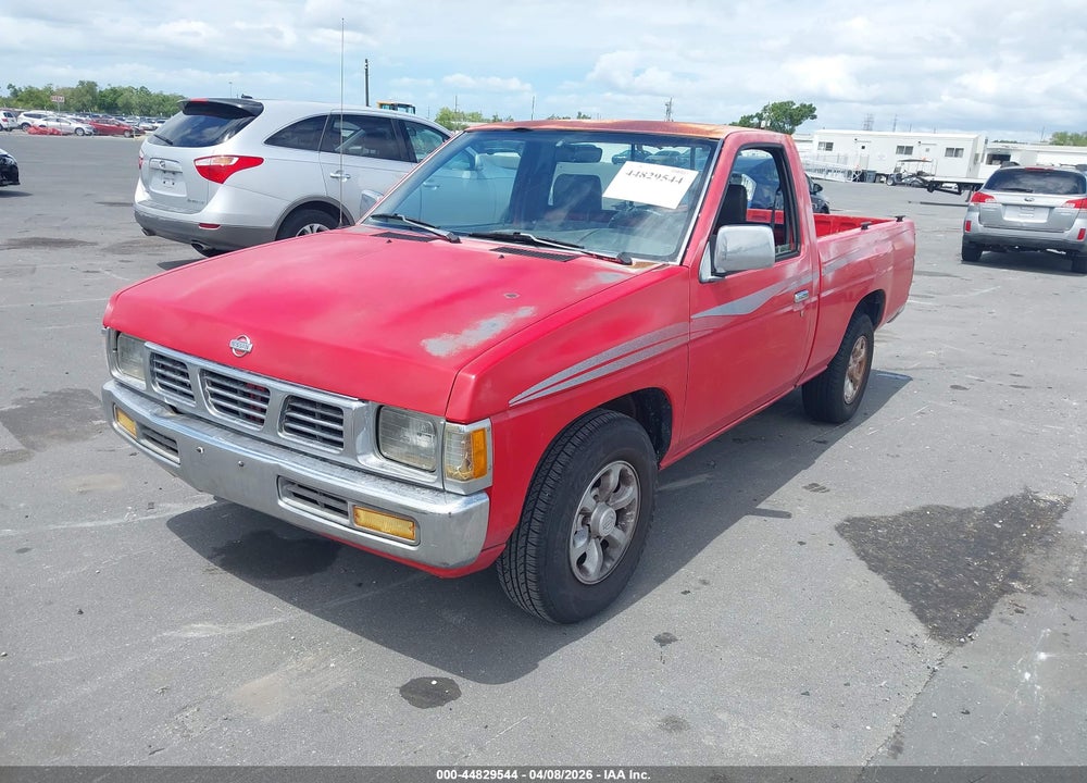 1996 NISSAN TRUCK XE VIN: 1N6SD11S5TC363414