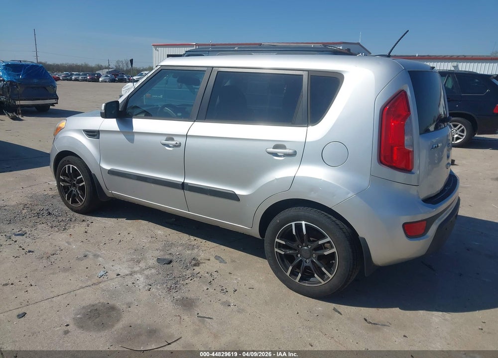 2012 KIA SOUL + VIN: KNDJT2A62C7426553