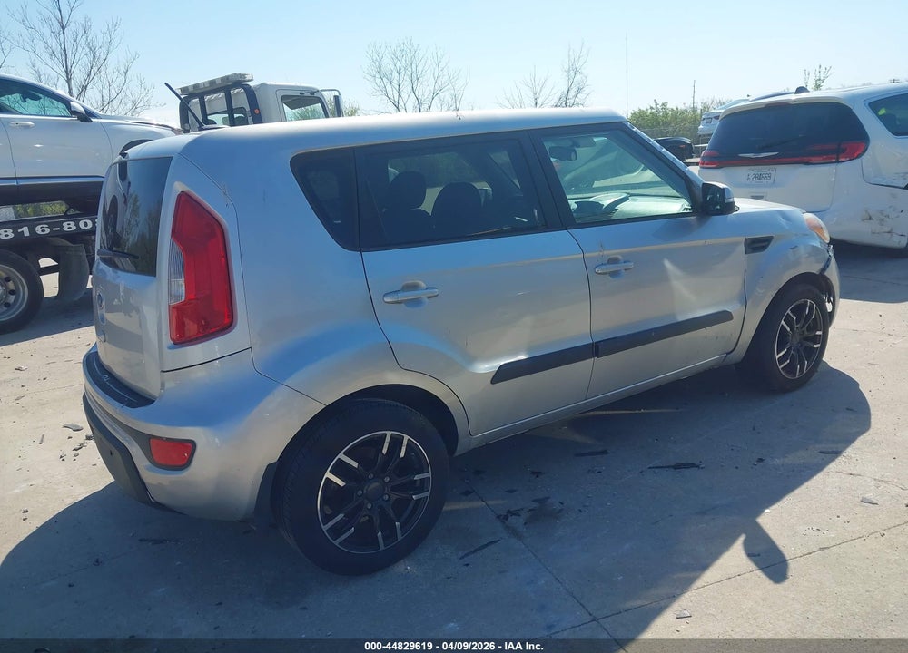 2012 KIA SOUL + VIN: KNDJT2A62C7426553
