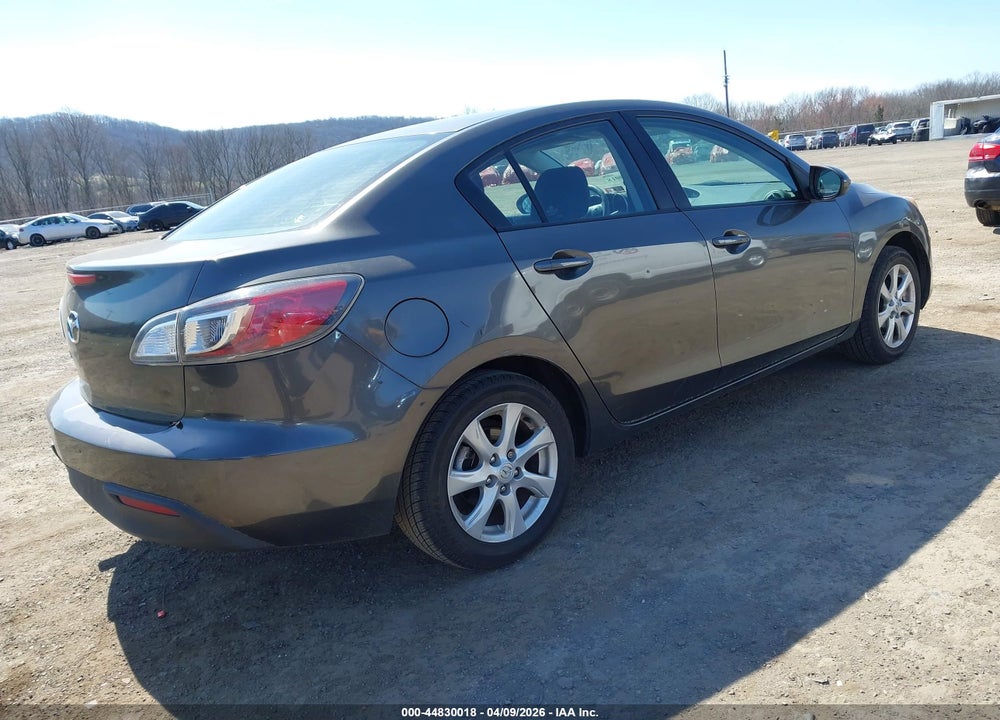 2010 MAZDA 3 I TOURING VIN: JM1BL1SG0A1325209