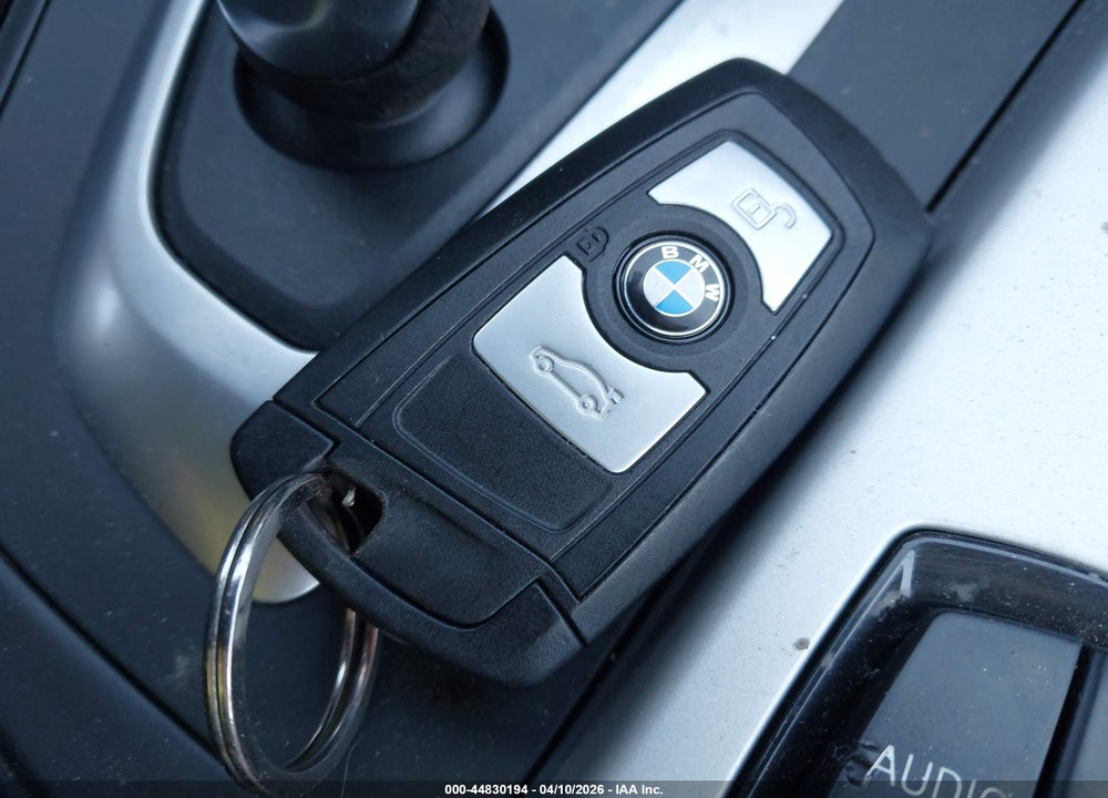 2013 BMW 328I XDRIVE VIN: WBA3B5G51DNS05743