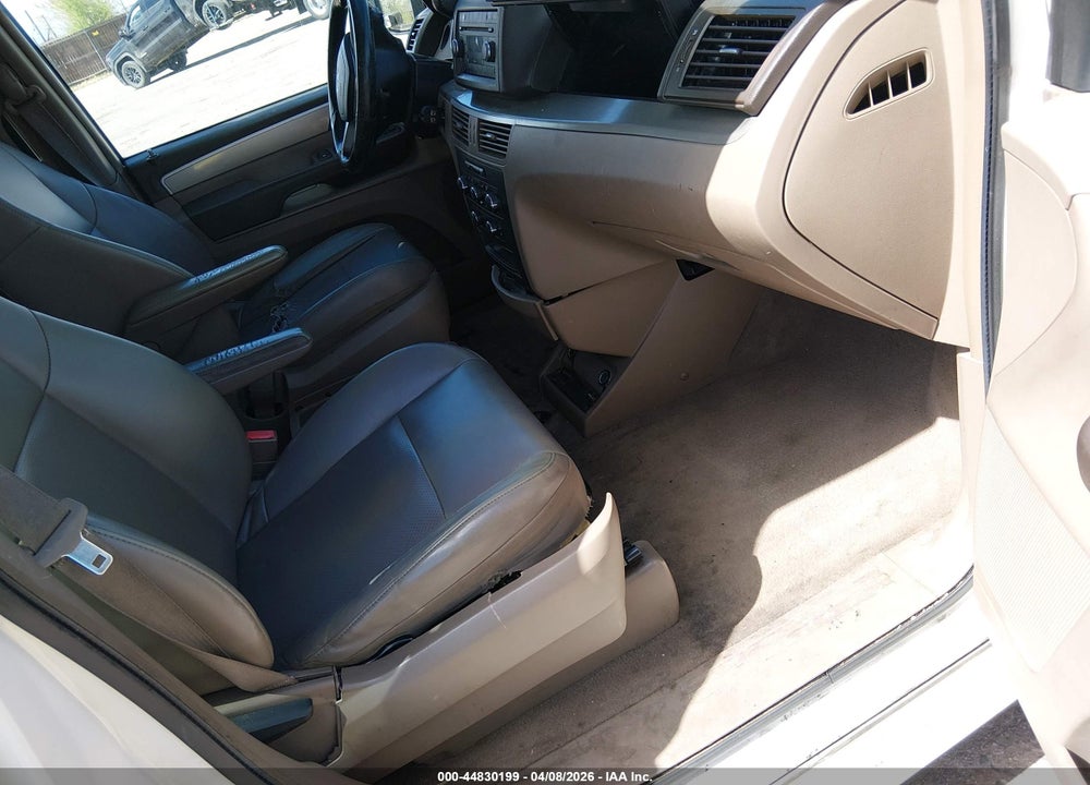 2012 VOLKSWAGEN ROUTAN SE VIN: 2C4RVABG1CR120652