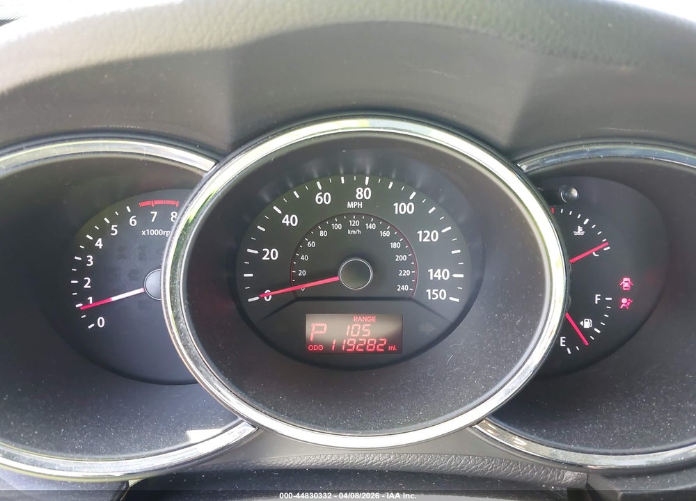 2013 KIA SORENTO LX VIN: 5XYKT4A60DG332207