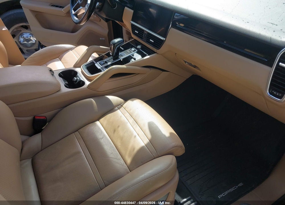 2019 PORSCHE CAYENNE VIN: WP1AA2AY1KDA04828