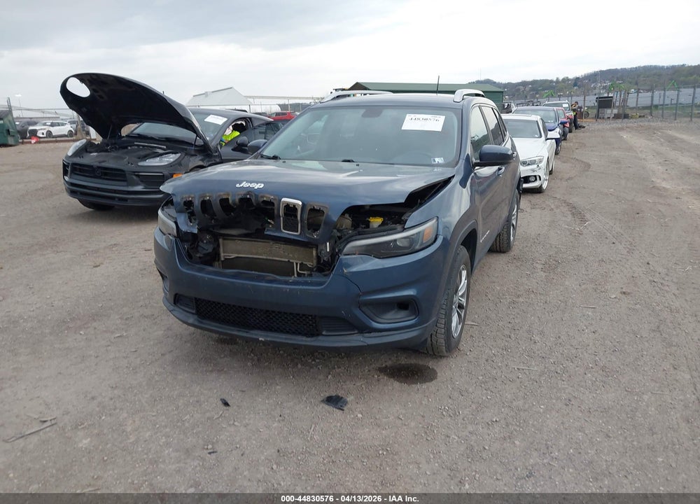 2019 JEEP CHEROKEE LATITUDE PLUS 4X4 VIN: 1C4PJMLB2KD363914