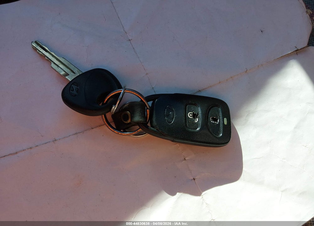 2007 HYUNDAI ACCENT GLS VIN: KMHCN46C07U148624