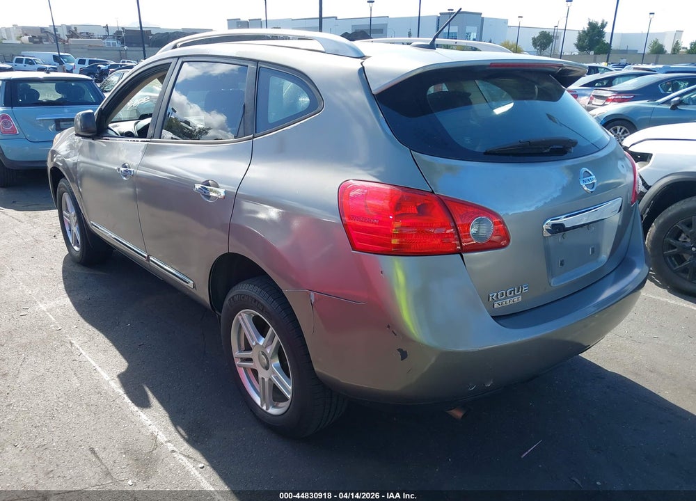 2015 NISSAN ROGUE SELECT S VIN: JN8AS5MT6FW654947
