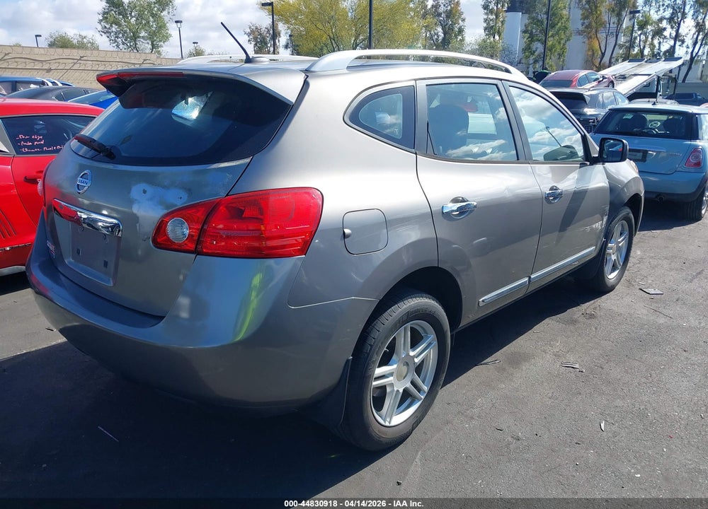 2015 NISSAN ROGUE SELECT S VIN: JN8AS5MT6FW654947