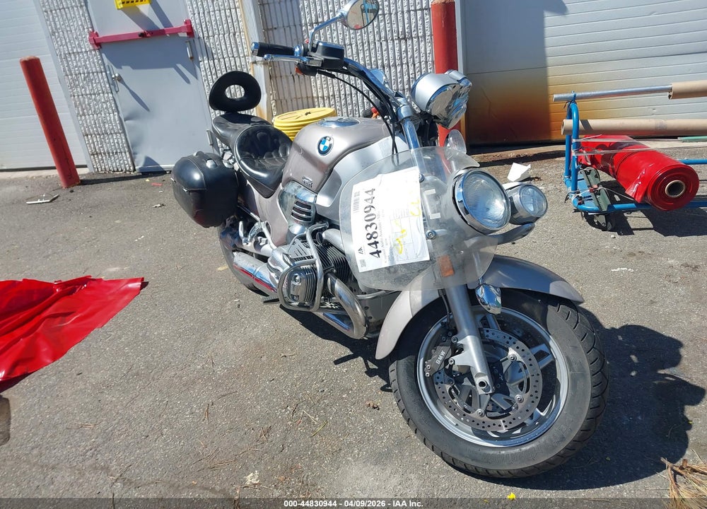 2004 BMW R1200 C MONTAUK VIN: WB10319A04ZJ95489