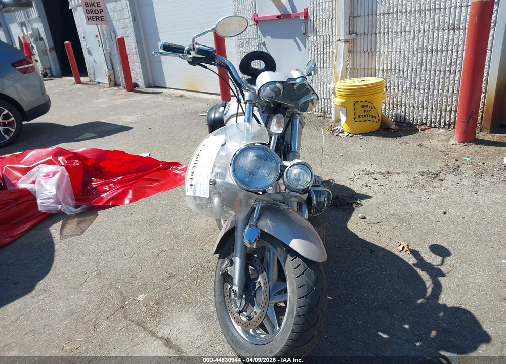 2004 BMW R1200 C MONTAUK VIN: WB10319A04ZJ95489